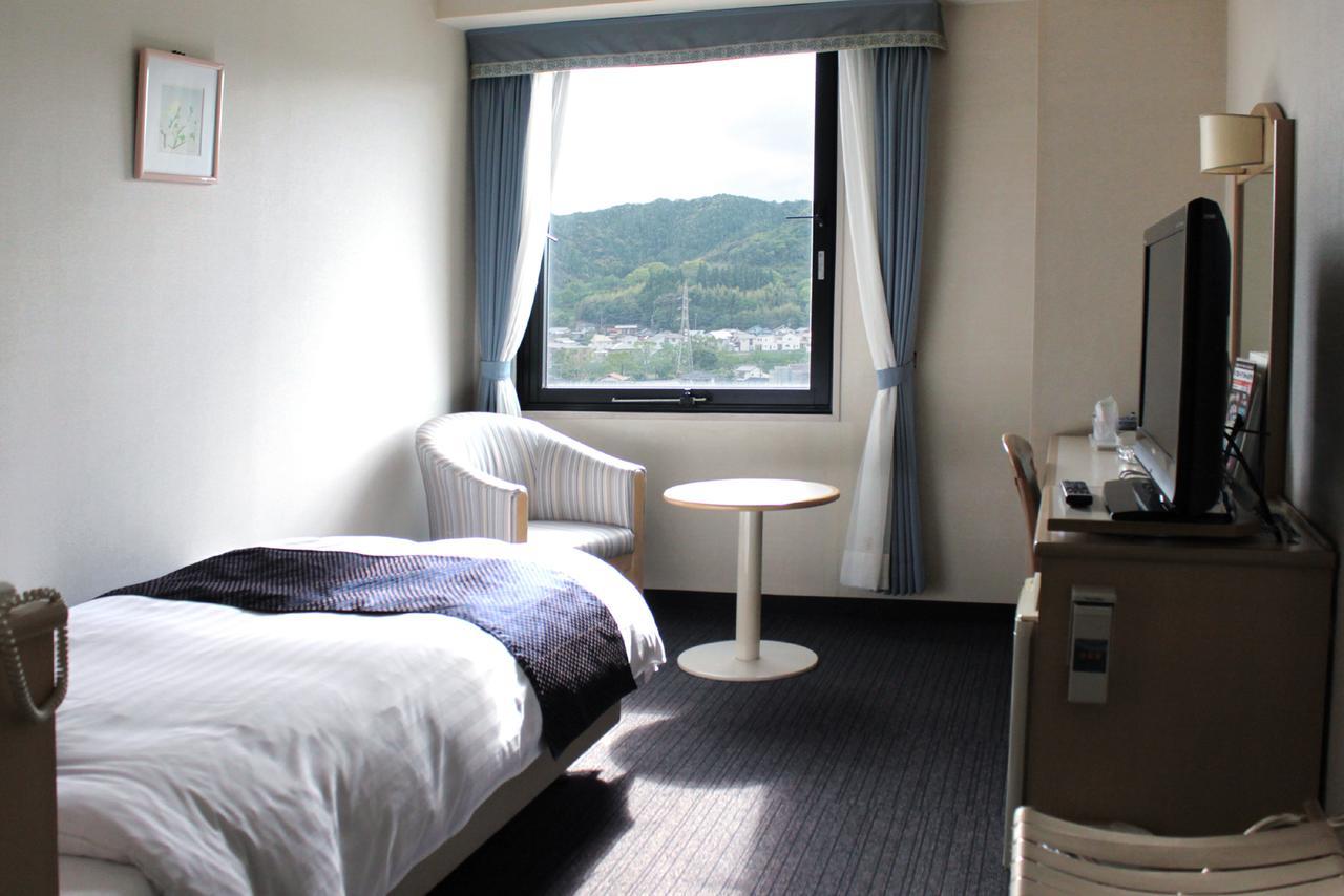 Hotel Verfort Hyuga Exterior photo